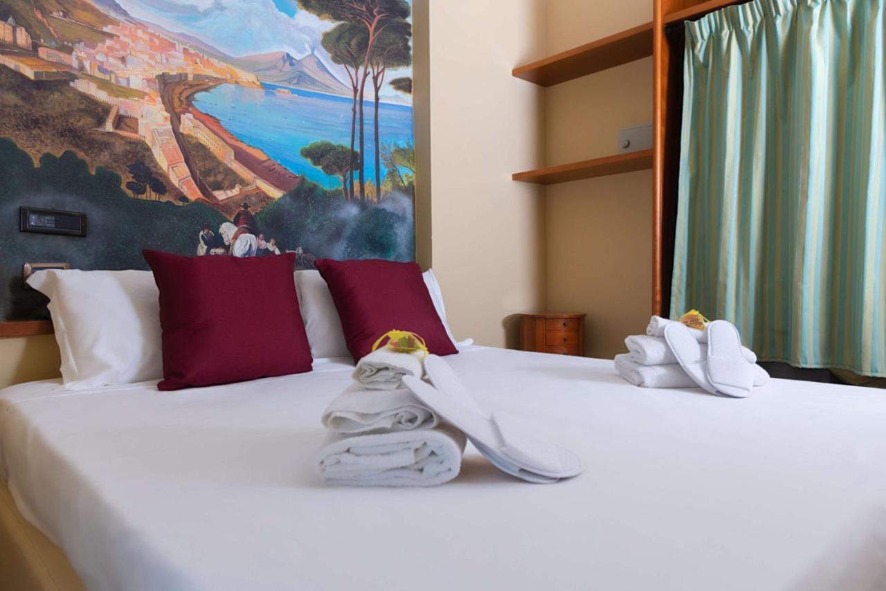 Hotel Suite Ares Napoli Exterior foto