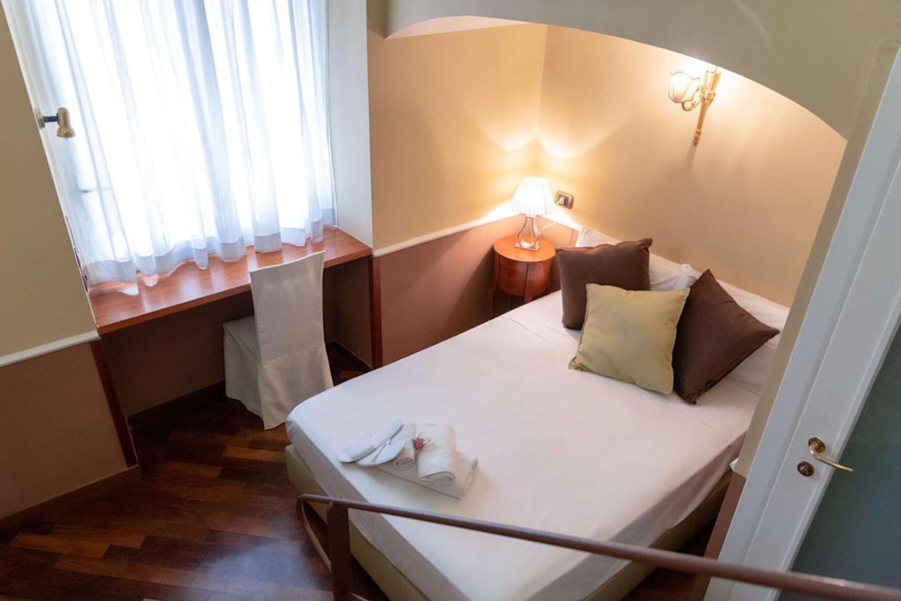 Hotel Suite Ares Napoli Exterior foto
