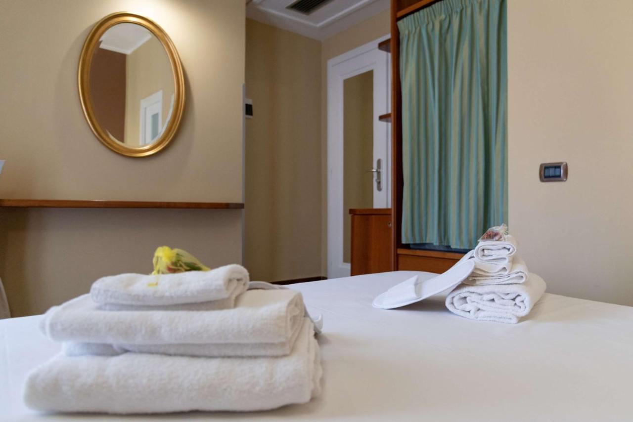 Hotel Suite Ares Napoli Exterior foto